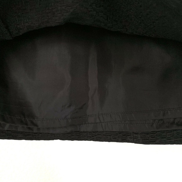 H&M Black Embossed Zipper A Line Mini Skirt - Picture 5 of 7